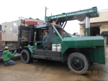 <p>Using 80k Forklift to pick machine from AARC truck and rig into shop.</p>